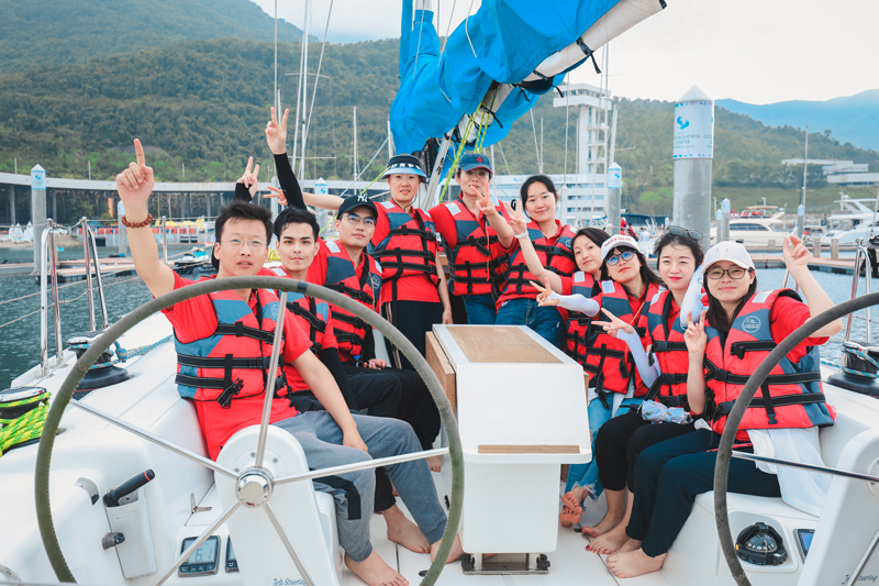 1558508575176553.jpg 齊心共譜 揚(yáng)帆起航2 (2).jpg